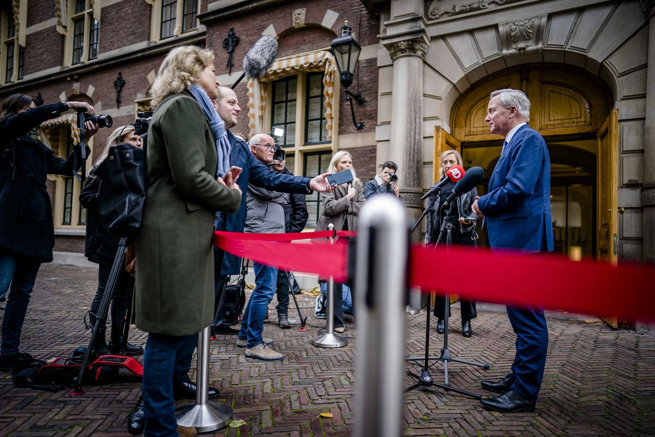 De staatssecretaris durft niet te zeggen wanneer hij verwacht een akkoord te hebben over de asielwet.