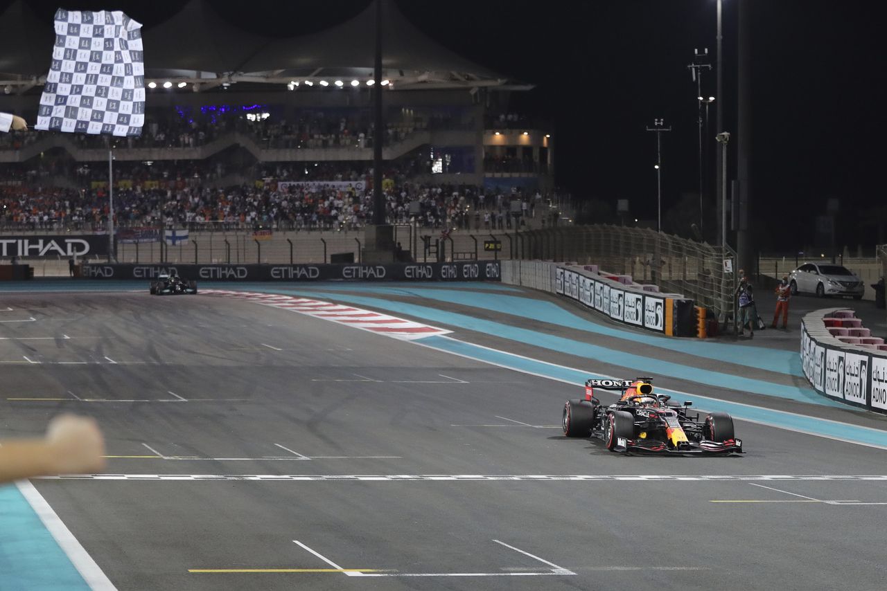 Max Verstappen won vorig jaar december de Grand Prix van Abu Dhabi, en verzekerde zich daarmee van zijn eerste wereldtitel.