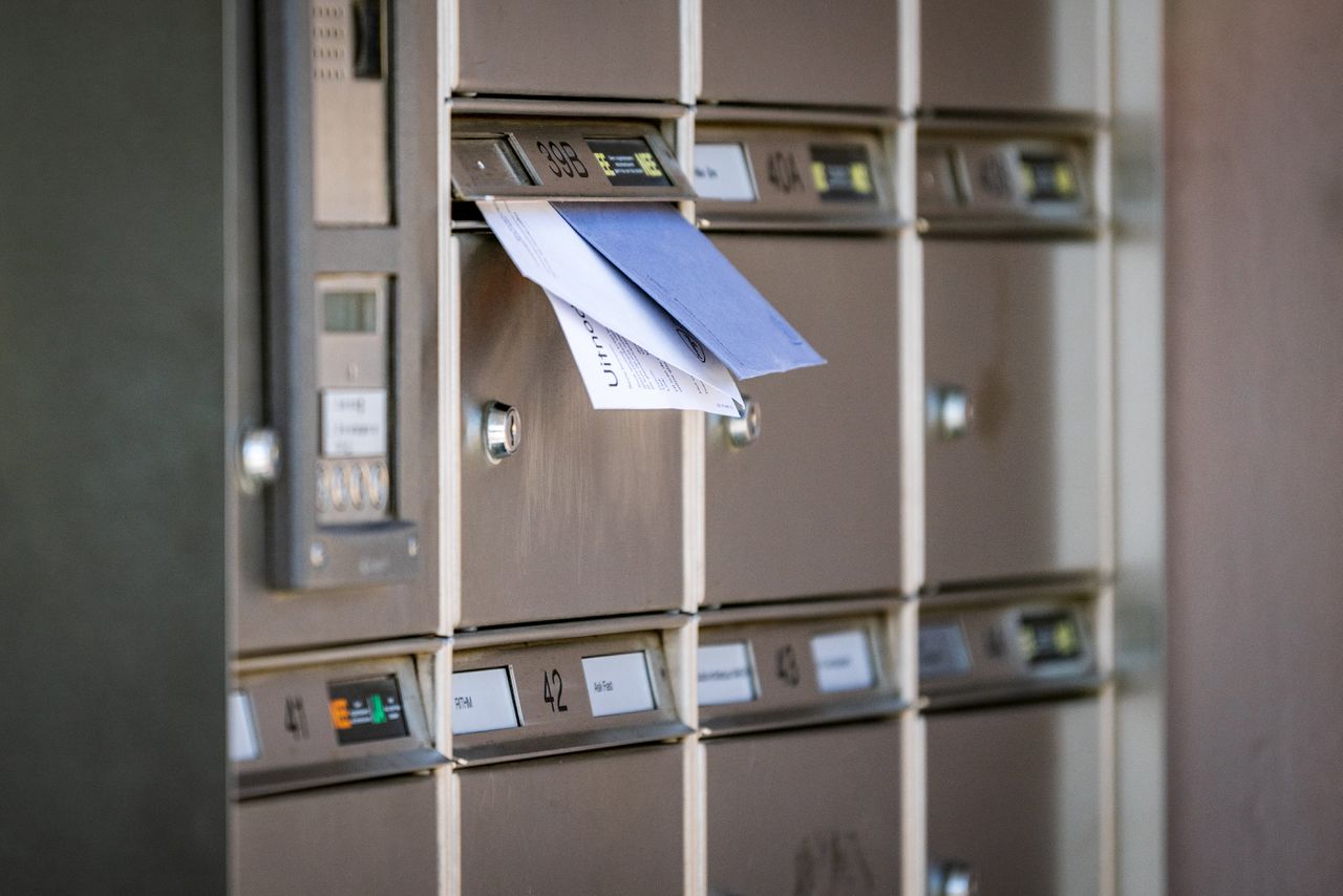 De Belastingdienst heeft zeker duizenden mensen in financiële onzekerheid gestort door hen zonder goede reden op de zwarte lijst te plaatsen.