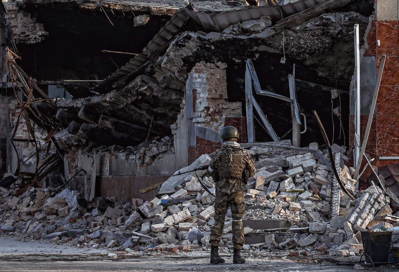 Het stadje Volnovacha, maart 2022, vlak nadat Russische troepen het stadje hebben ingenomen.