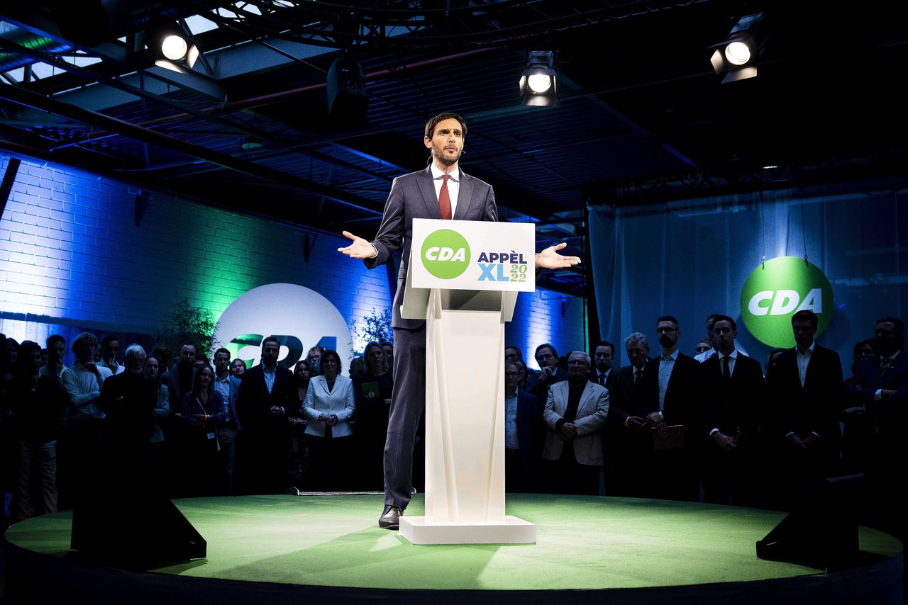 CDA-leider Wopke Hoekstra tijdens zijn speech aan het einde van het partijcongres in Nijkerk. Foto Ramon van Flymen/ANP