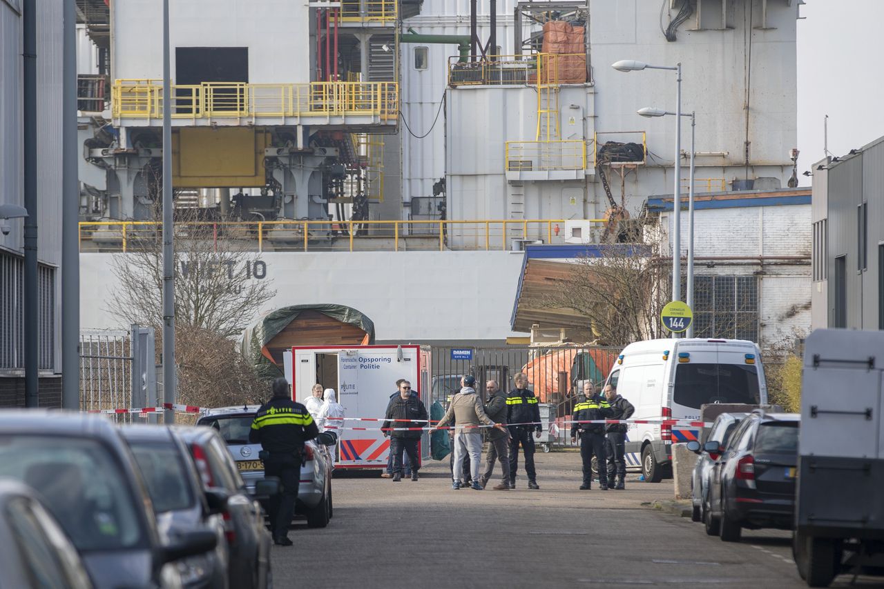 Plaats delict van de moord op Reduan, de broer van Nabil B., in Amsterdam-Noord.