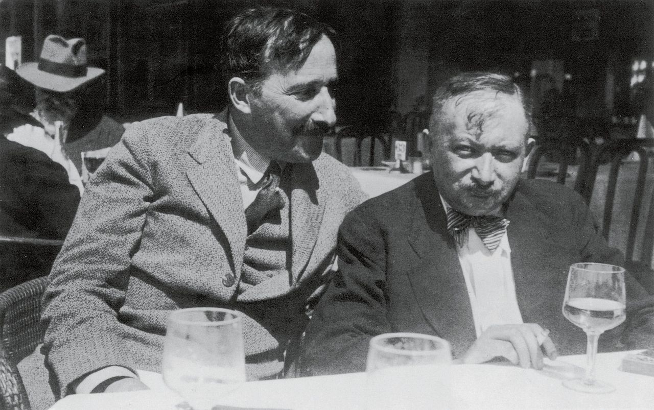 Stefan Zweig en Joseph Roth (rechts) in Oostende, 1936.