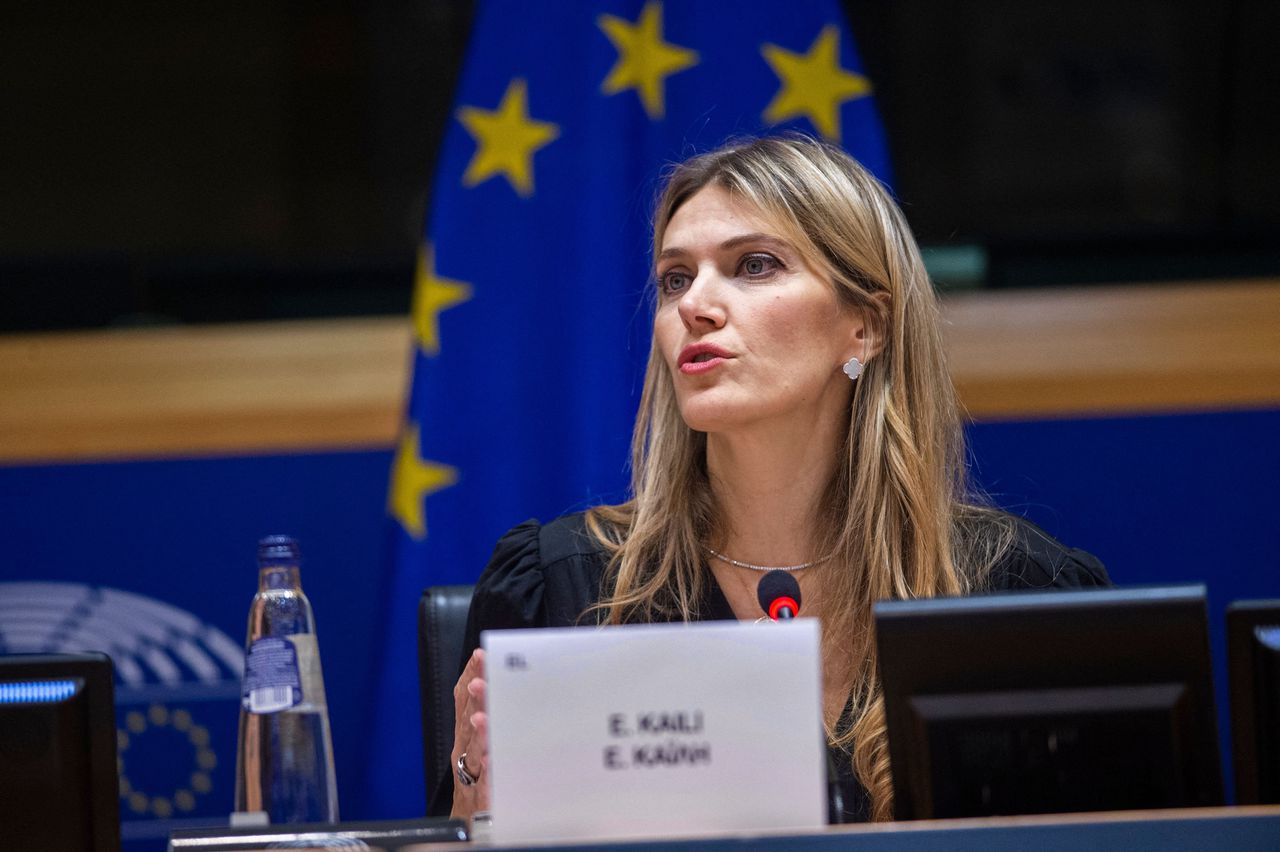 De vrijdag in België gearresteerde Eva Kaili, vicevoorzitter van het Europees Parlement, tijdens een recente bijeenkomst in Brussel.