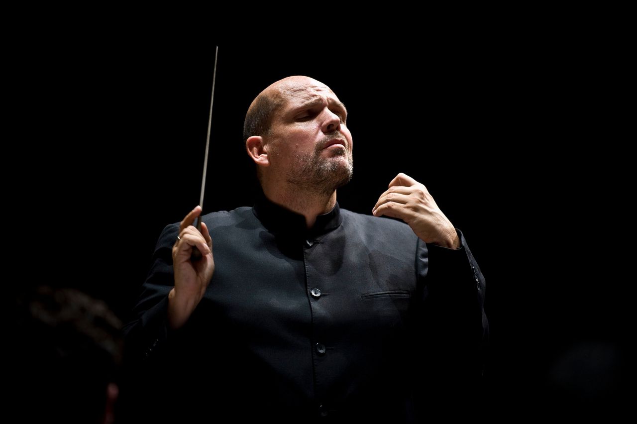 Dirigent Jaap van Zweden liet het schitteren aan het orkest en klarinettist Martin Fröst over.