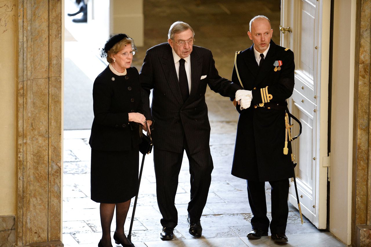 Constantijn II en zijn vrouw, Anne Marie, in 2018, op de begrafenis van prins Henrik van Denemarken. Hij was de echtgenoot van Margrethe II van Denemarken, de zus van Anne Marie.