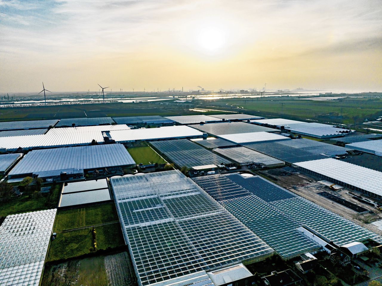 Zogeheten CSP’s kunnen iets doen aan netcongestie en op flexibele wijze wind- en zonne-energie tijdelijk opslaan dan wel op verzoek van netbeheerders leveren.