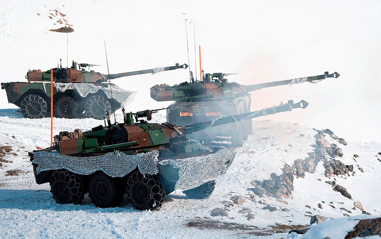 De Franse AMX-10RC is formeel geen tank, maar kan wel worden ingezet om andere tanks op het slagveld uit te schakelen.