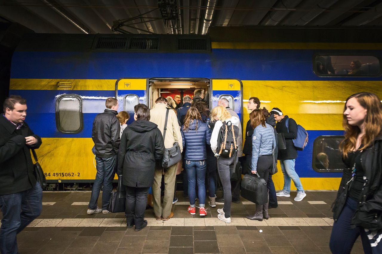 De meeste treinen vielen uit in augustus, met name op treinstations in Amsterdam en Utrecht.