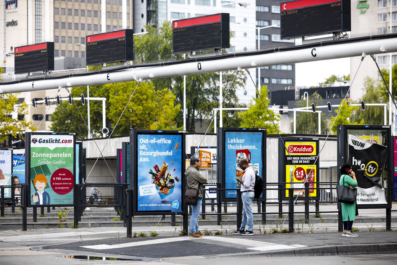 Kan een provincie de regels voor reclame in bushokjes snel wijzigen, is de vraag in Noord-Holland.