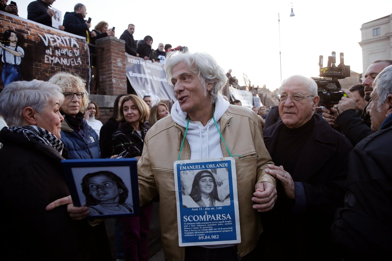 Pietro Orlandi, de broer van de in 1983 verdwenen Emanuela Orlandi, zaterdag op een bijeenkomst in Rome. Al die jaren is hij actie blijven voeren voor zijn zus.