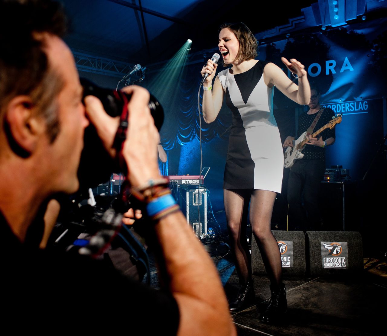 Singer-songwriter Rita Zipora tijdens het Noorderslag festival in Groningen in 2014. Nu is ze bestuurslid van beroepsvereniging BAM! Popauteurs.