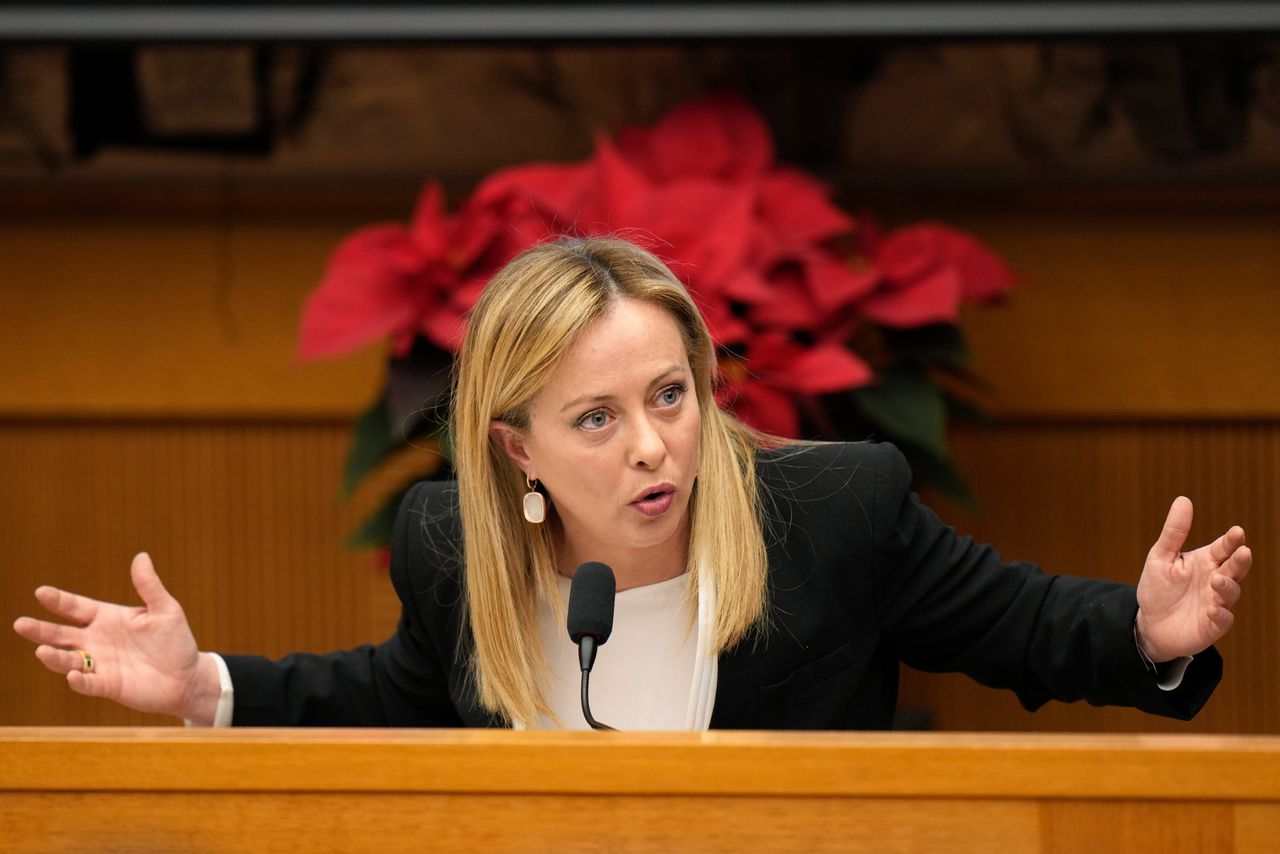 Giorgia Meloni tijdens een persconferentie in december 2022.