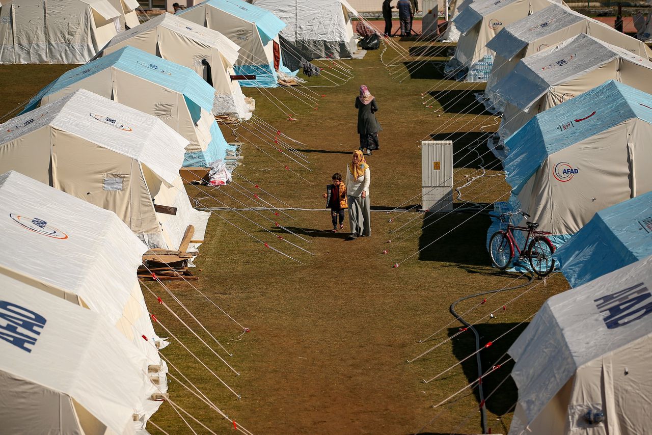 Kamp in Adiyaman voor slachtoffers van de aardbeving.