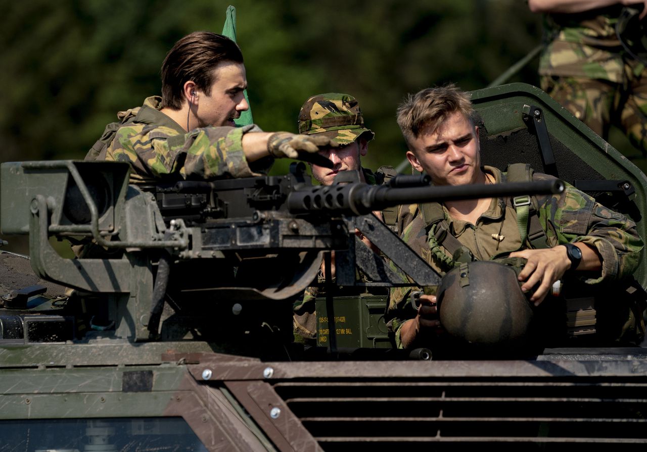 Nederlandse infanteristen tijdens een training in Duitsland. Foto Jerry Lampen / ANP