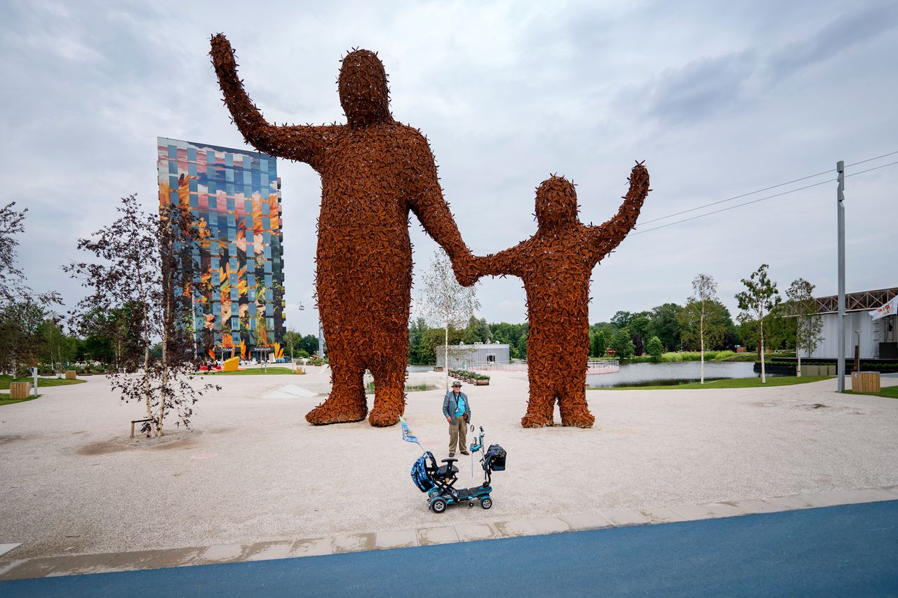 Kunstpaviljoen M. (het ronde gebouwtje op de achtergrond) was onderdeel van de Floriade en is nog steeds geopend.