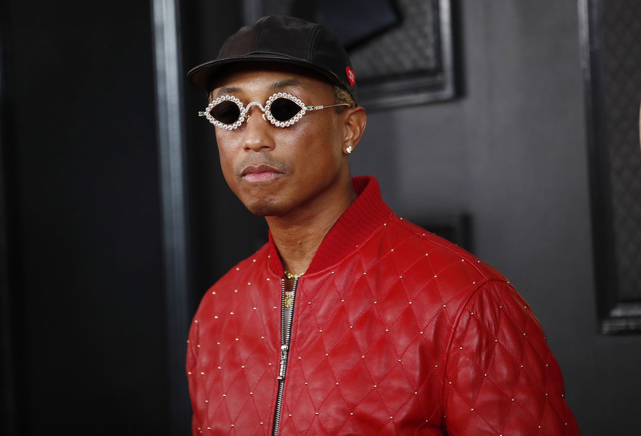 De aankomst van Pharrell Williams bij de Grammy Awards op 5 februari in de Crypto.com Arena in Los Angeles.