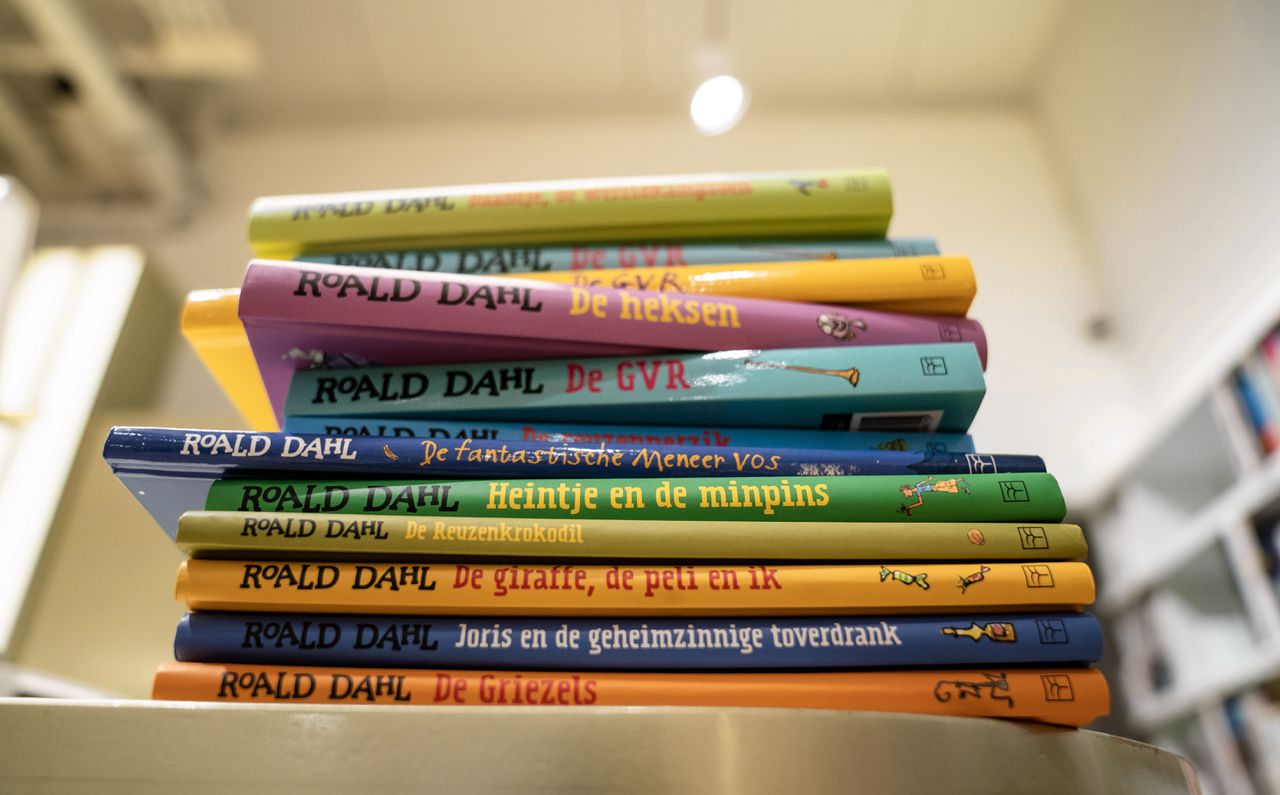 Kinderboeken van Roald Dahl in een boekenwinkel.