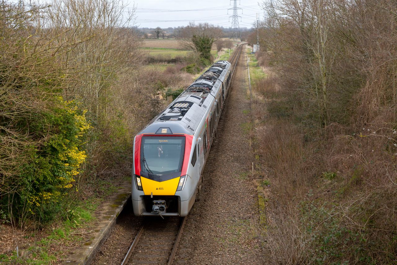 Een trein van Abellio in Engeland.