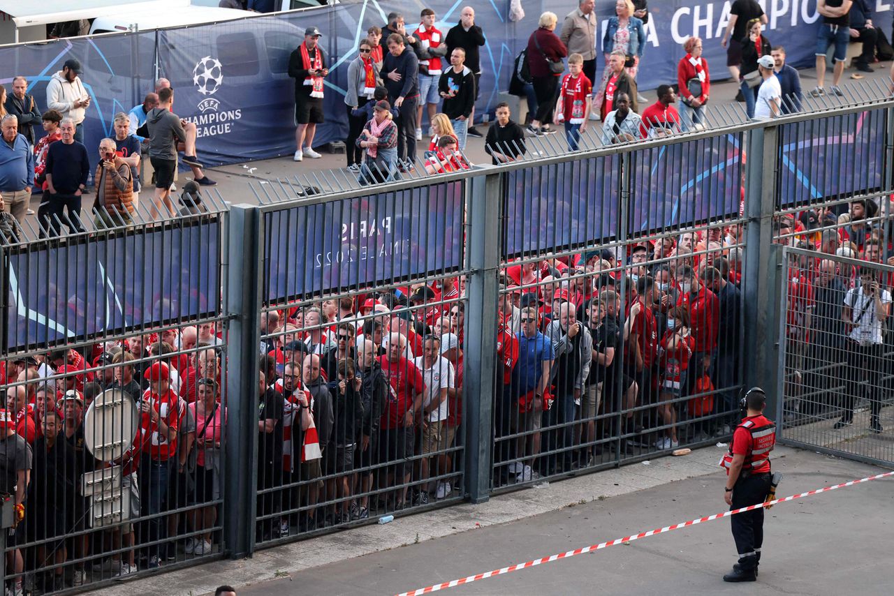 De onafhankelijke onderzoekscommissie noemt onder meer het gebrek aan veiligheidstoezicht bij de UEFA en het niet volgen van haar eigen veiligheidsvoorschriften een „recept voor de mislukkingen die zich voordeden”.