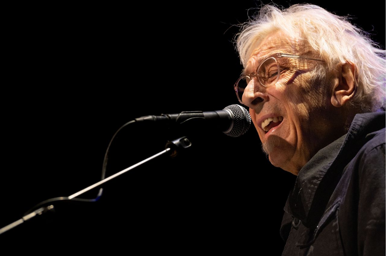 John Cale tijdens een concert in Corn Exchange in Cambridge op 12 februari dit jaar.