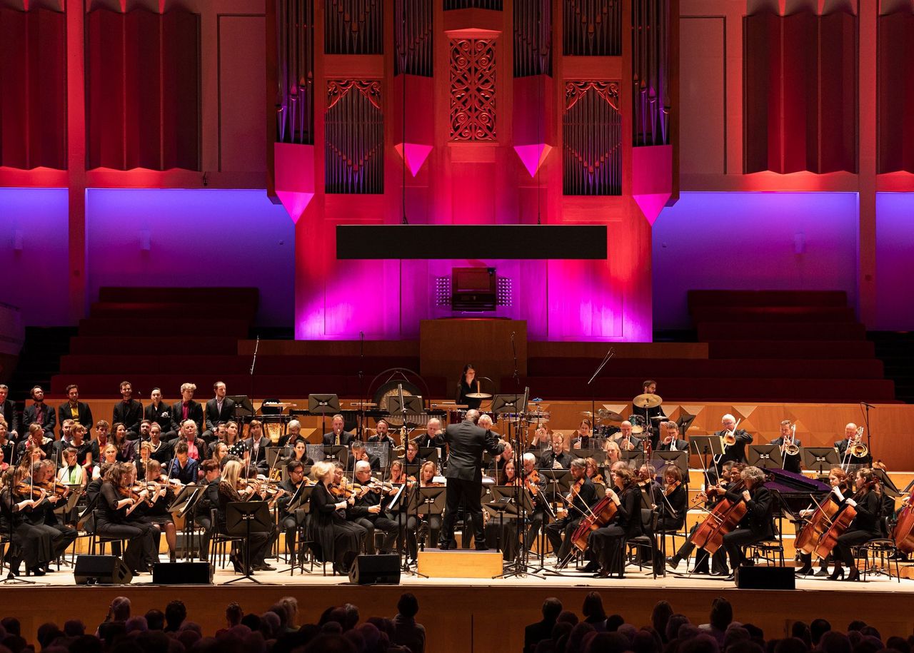 Orkest Phion speelt Debussy, Ravel en Bartók, en ook muziek van Mohammed Abdel Wahab.