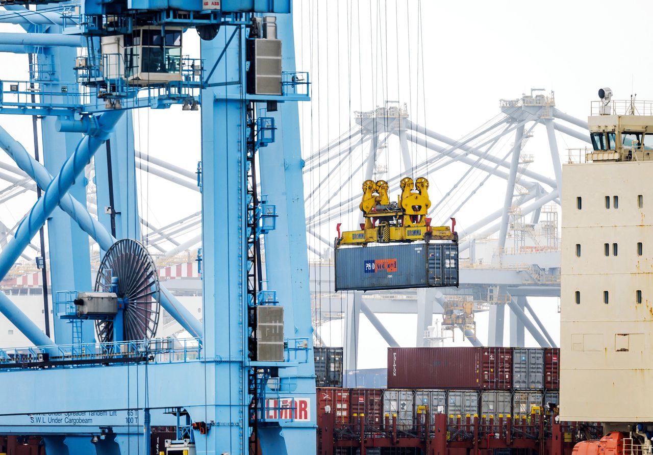 Containers op de Euromax Terminal op de Rotterdamse Maasvlakte.