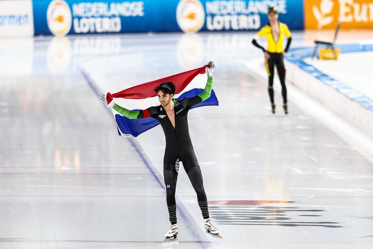 Patrick Roest na de 10 kilometer tijdens de derde dag van de NK afstanden in Heerenveen.