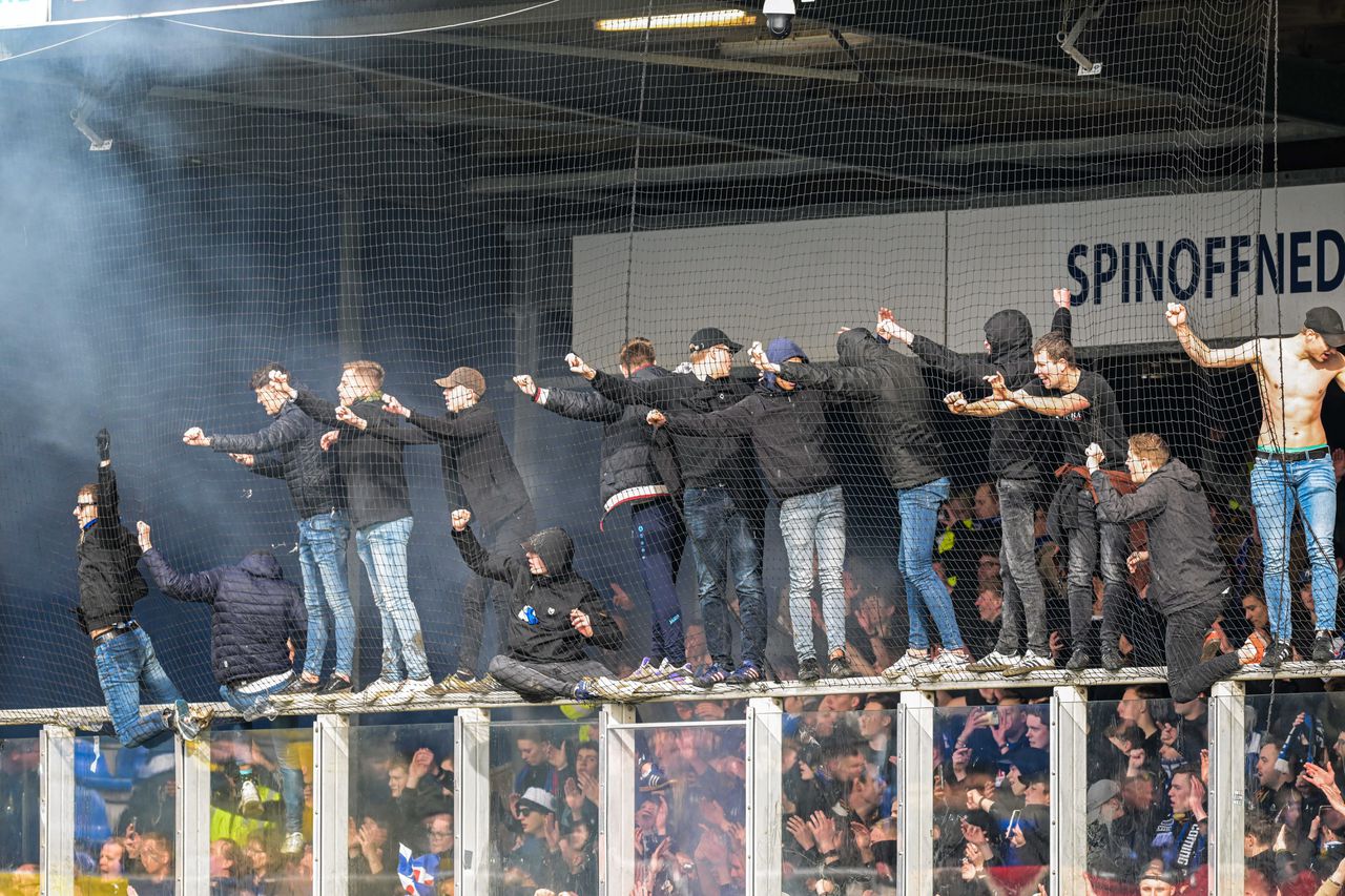 Beeld uit de wedstrijd tussen Cambuur en SC Heerenveen.