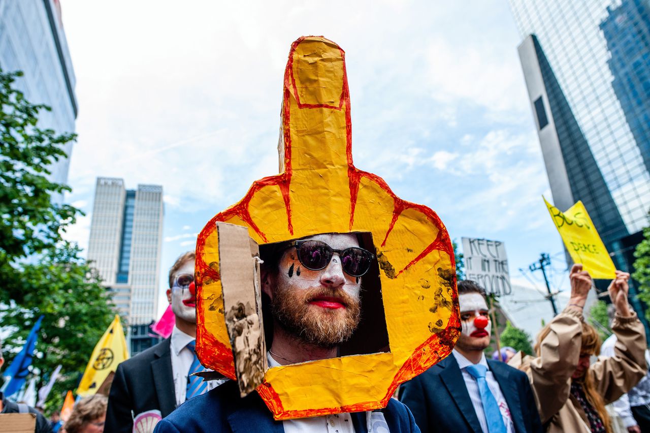 Demonstratie van Extinction Rebellion in Rotterdam.