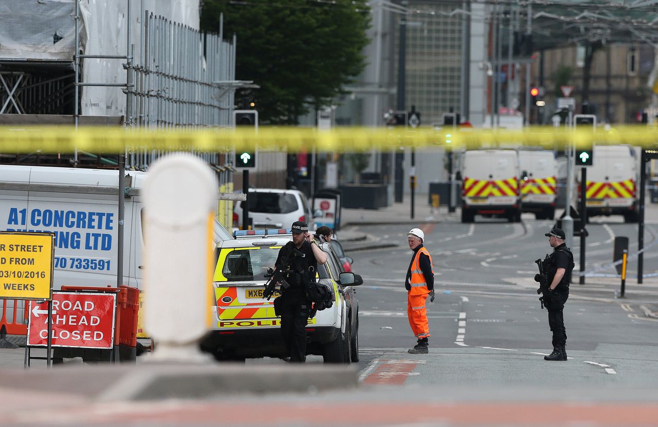 Politie voor de Manchester Arena na de bomaanslag in 2017.