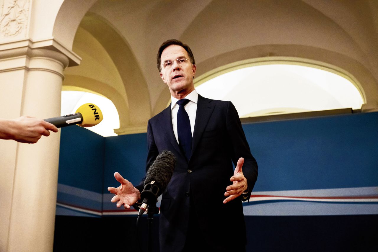 Premier Rutte zei vrijdagavond dat hij de discussie over jaartallen „minder interessant” vindt. „Begin nu gewoon.”