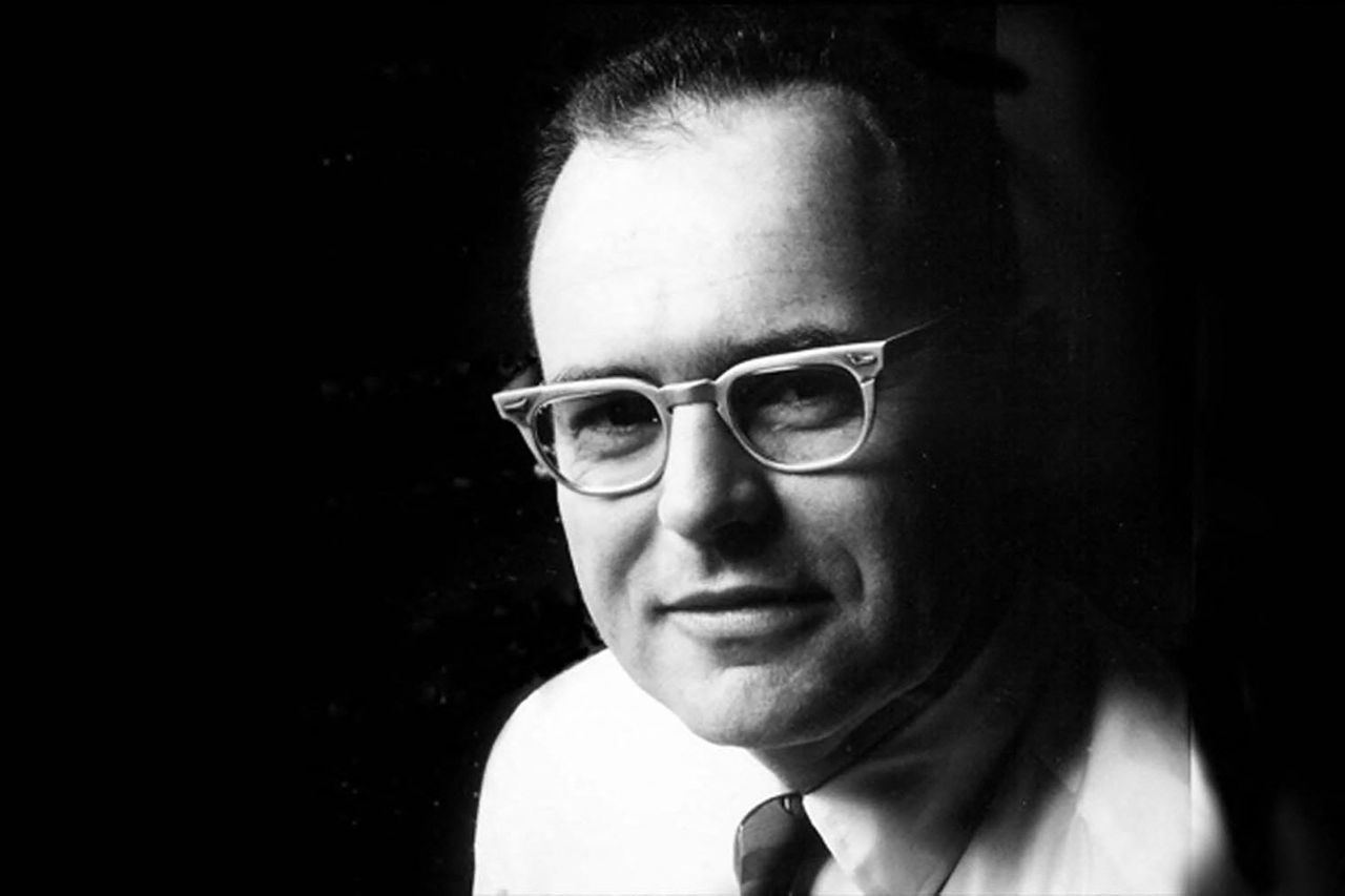 Een ongedateerde foto van Gordon Moore, mede-oprichter van Intel.