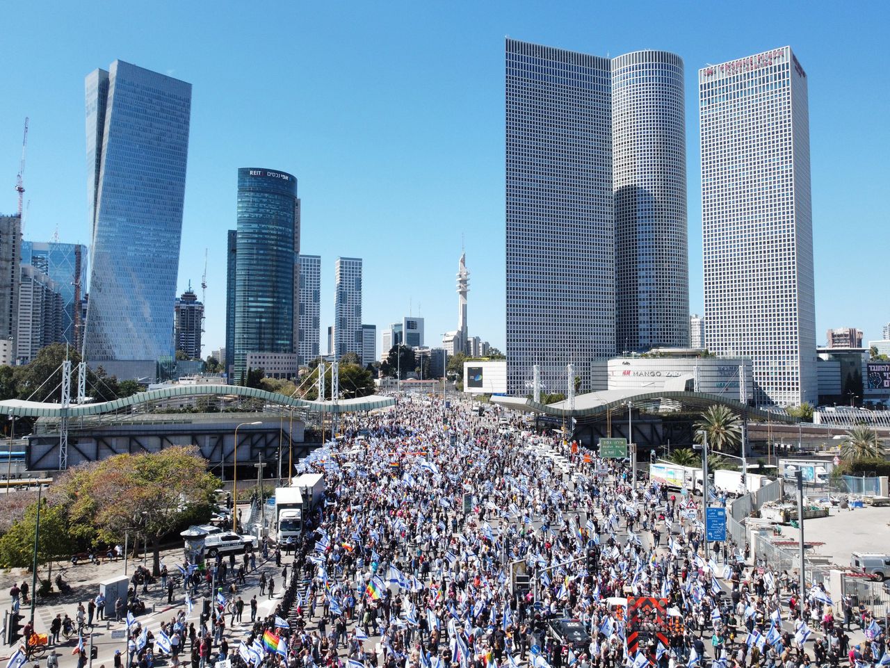 Een protest tegen de hervormingsplannen van de regering-Netanyahu in Tel Aviv op 9 maart.