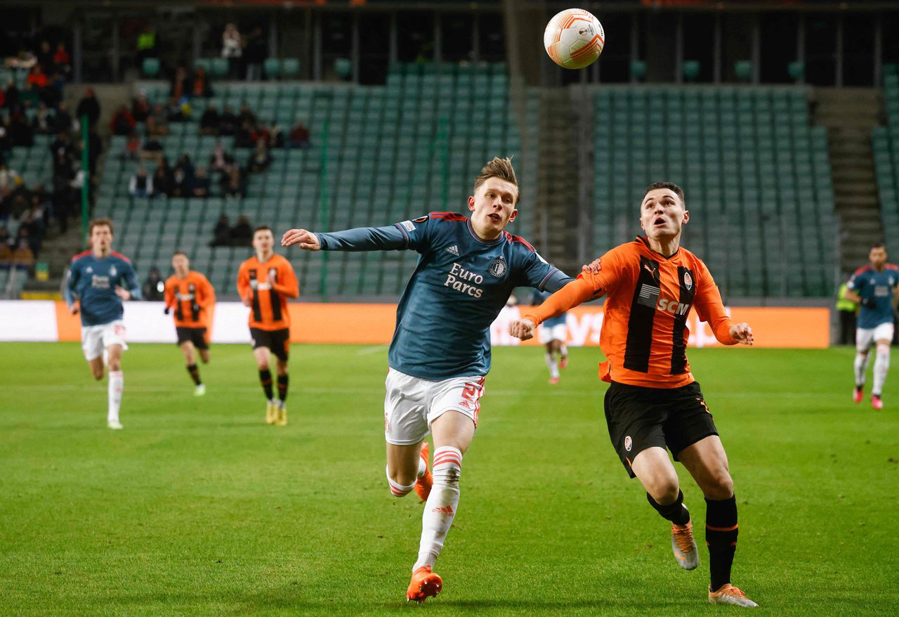 De ploeg van trainer Arne Slot speelt volgende week donderdag de return tegen Sjachtar in Rotterdam.