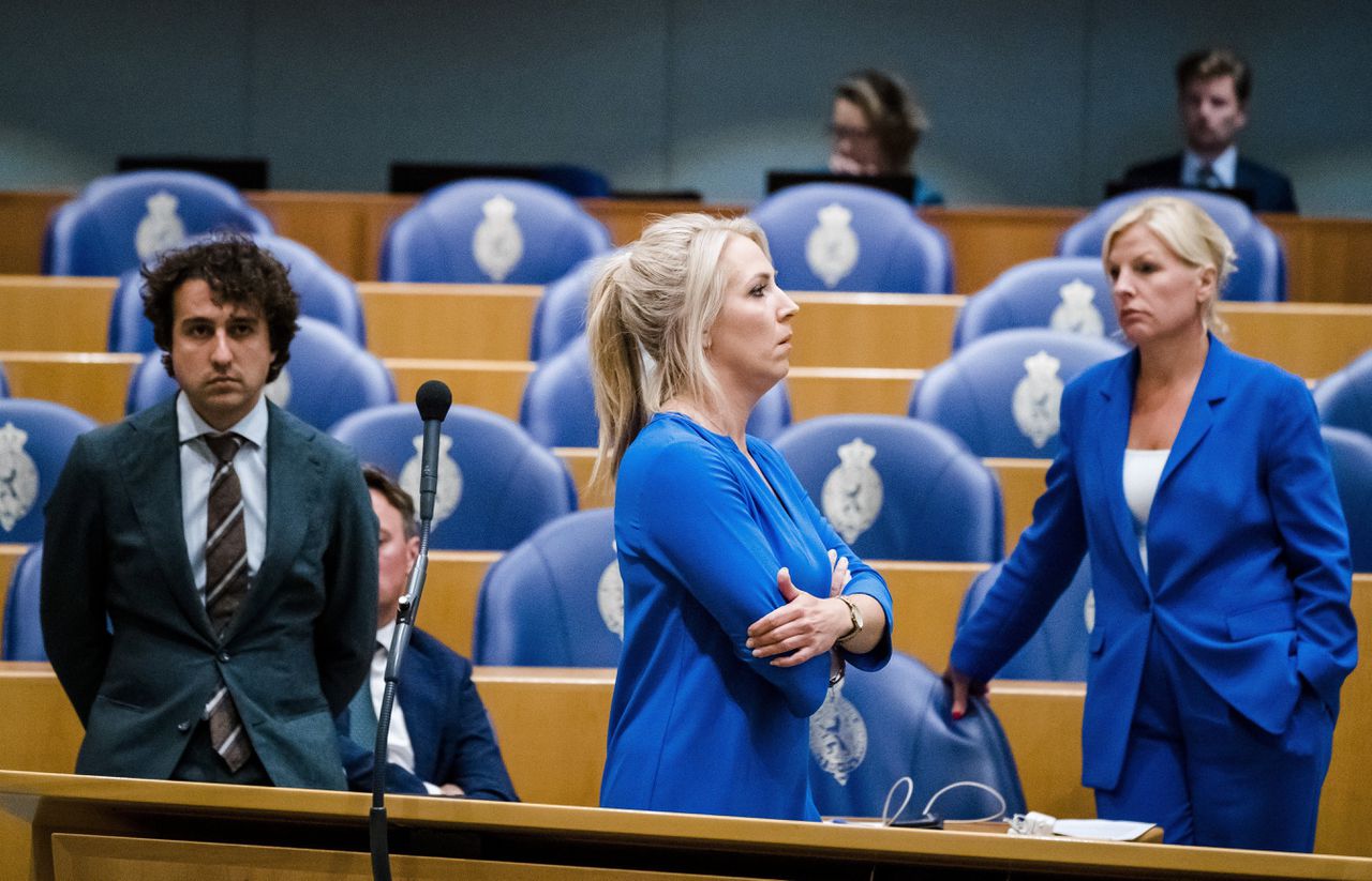 SP-leider Lilian Marijnissen tijdens een debat in de Tweede Kamer vorig jaar, tussen haar twee concurrenten op links: Jesse Klaver (GroenLinks) en Attje Kuiken (PvdA)