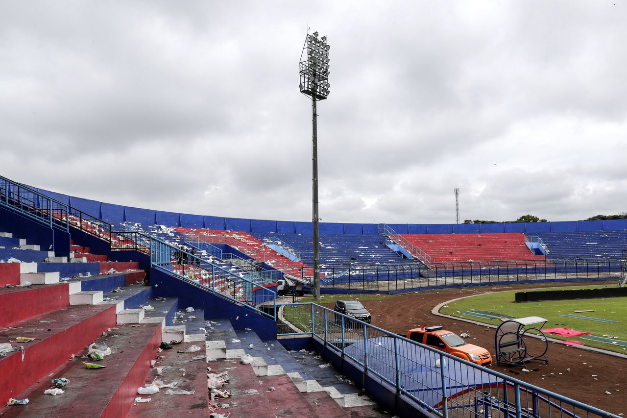 Het Kanjuruhan-stadion, twee dagen na de ramp.