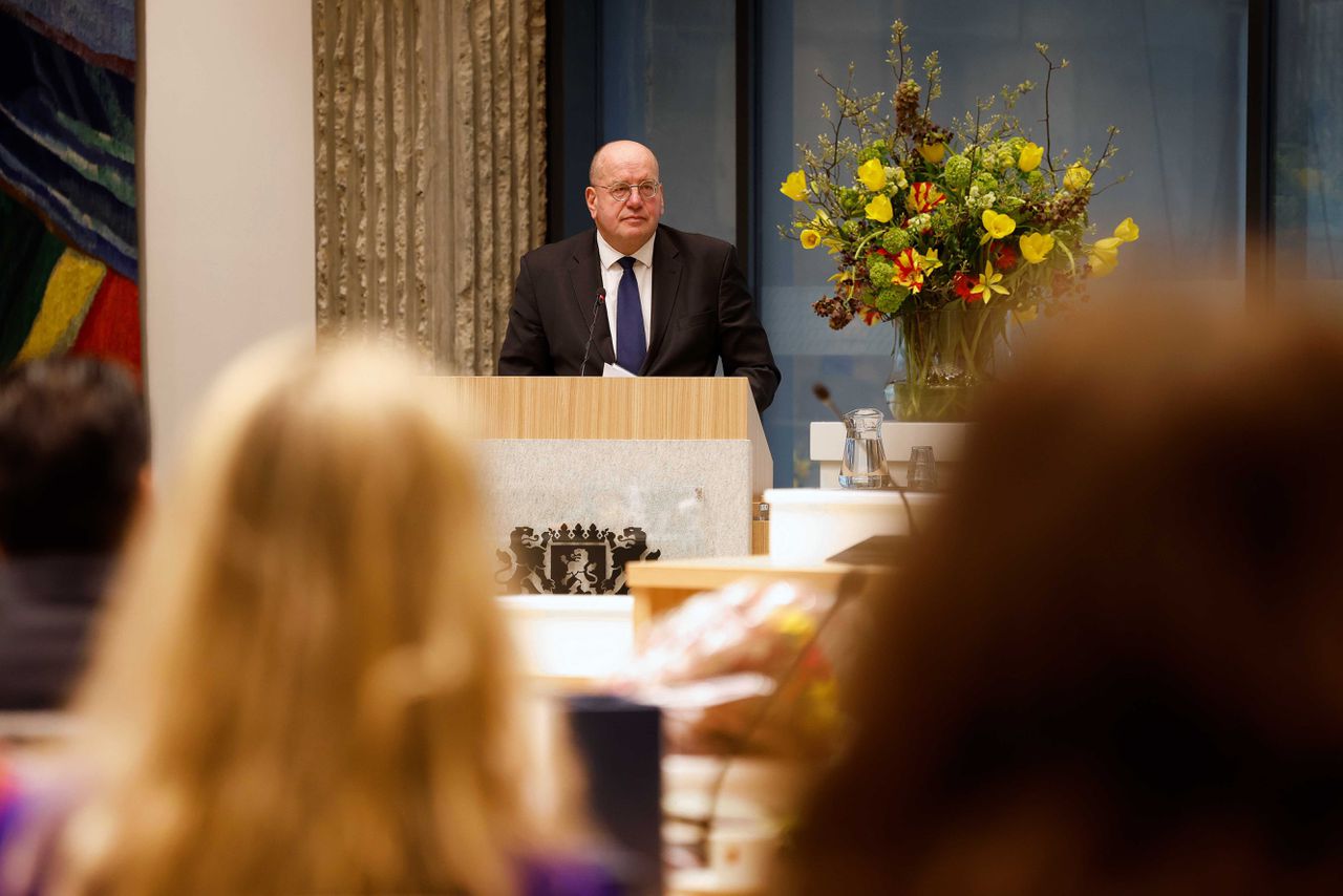 Verkenner Fred Teeven (VVD) bracht woensdagochtend zijn advies uit voor de provincie Zuid-Holland.