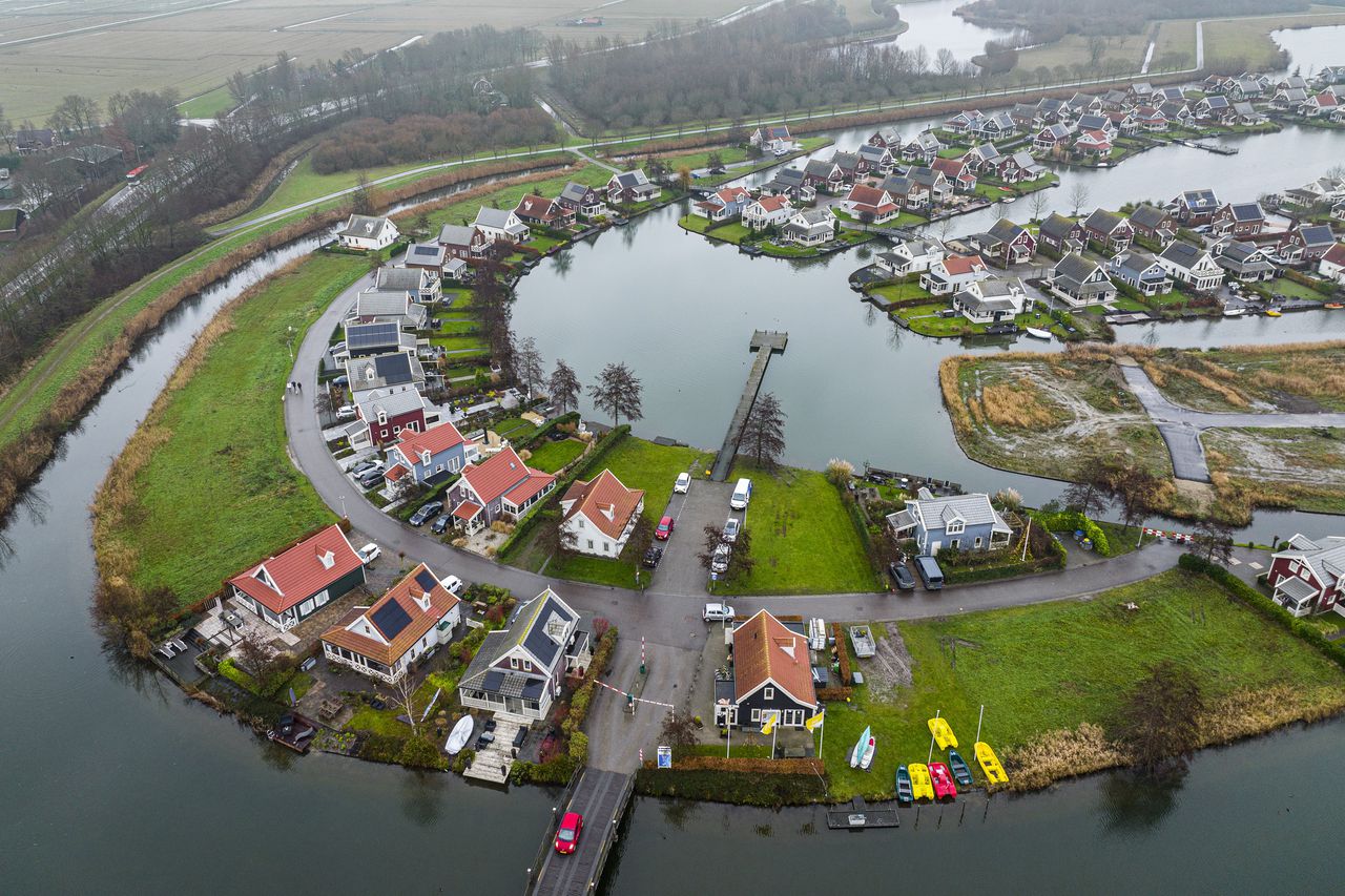 Een vakantiepark van Landal Greenparks bij Zuidland in Zuid-Holland.