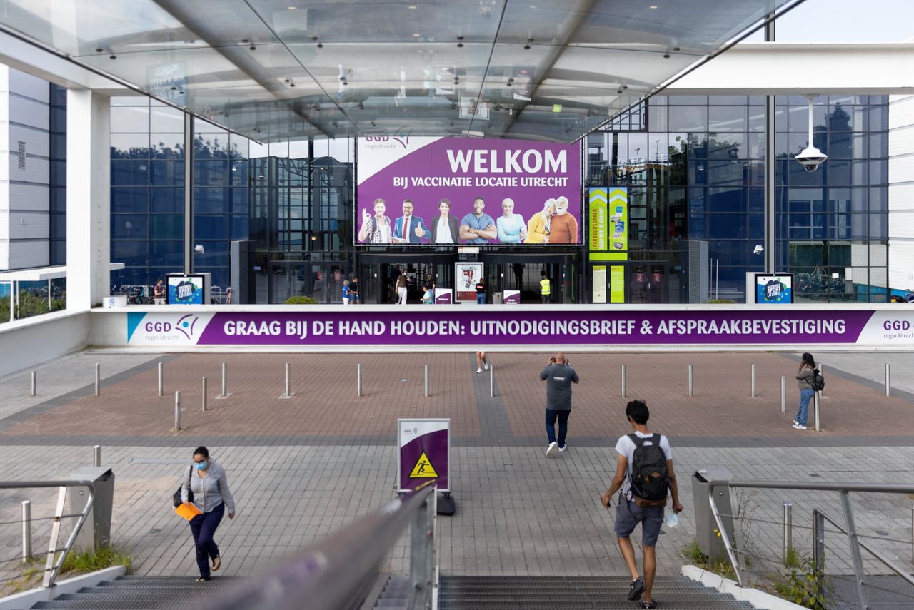 De vaccinatielocatie van de GGD in de Jaarbeurs in Utrecht, juni 2021.