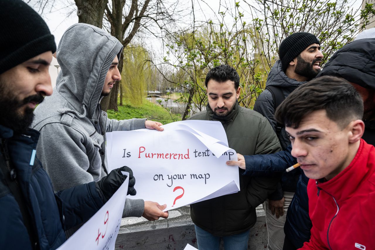 Eerder demonstreerden asielzoekers die in Purmerend verblijven al tegen de manier waarop er met hen wordt omgegaan.