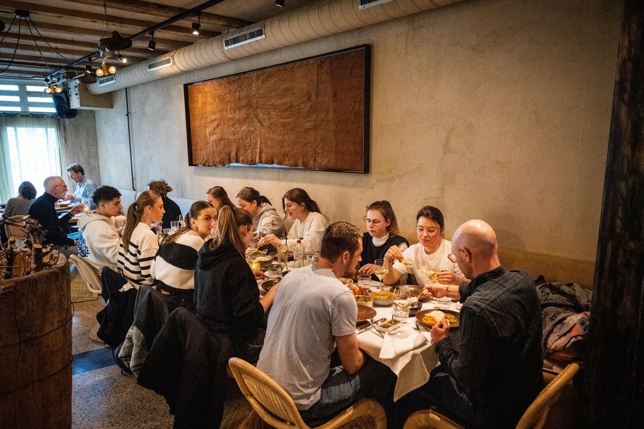 Restaurant Ashoka in Amsterdam.Foto Simon Lenskens