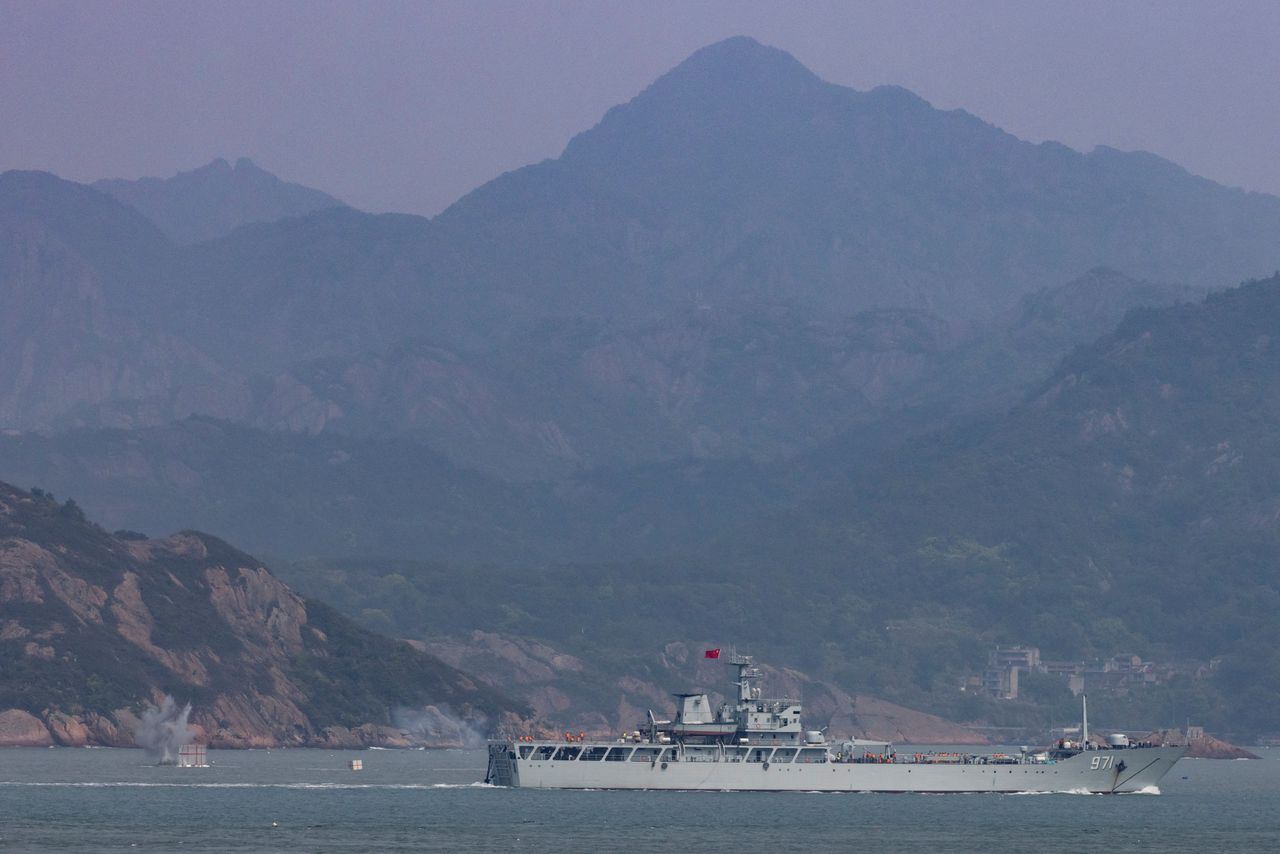 Een Chinees schip vlakbij de Matsu-eilanden, een Taiwanese eilandengroep.