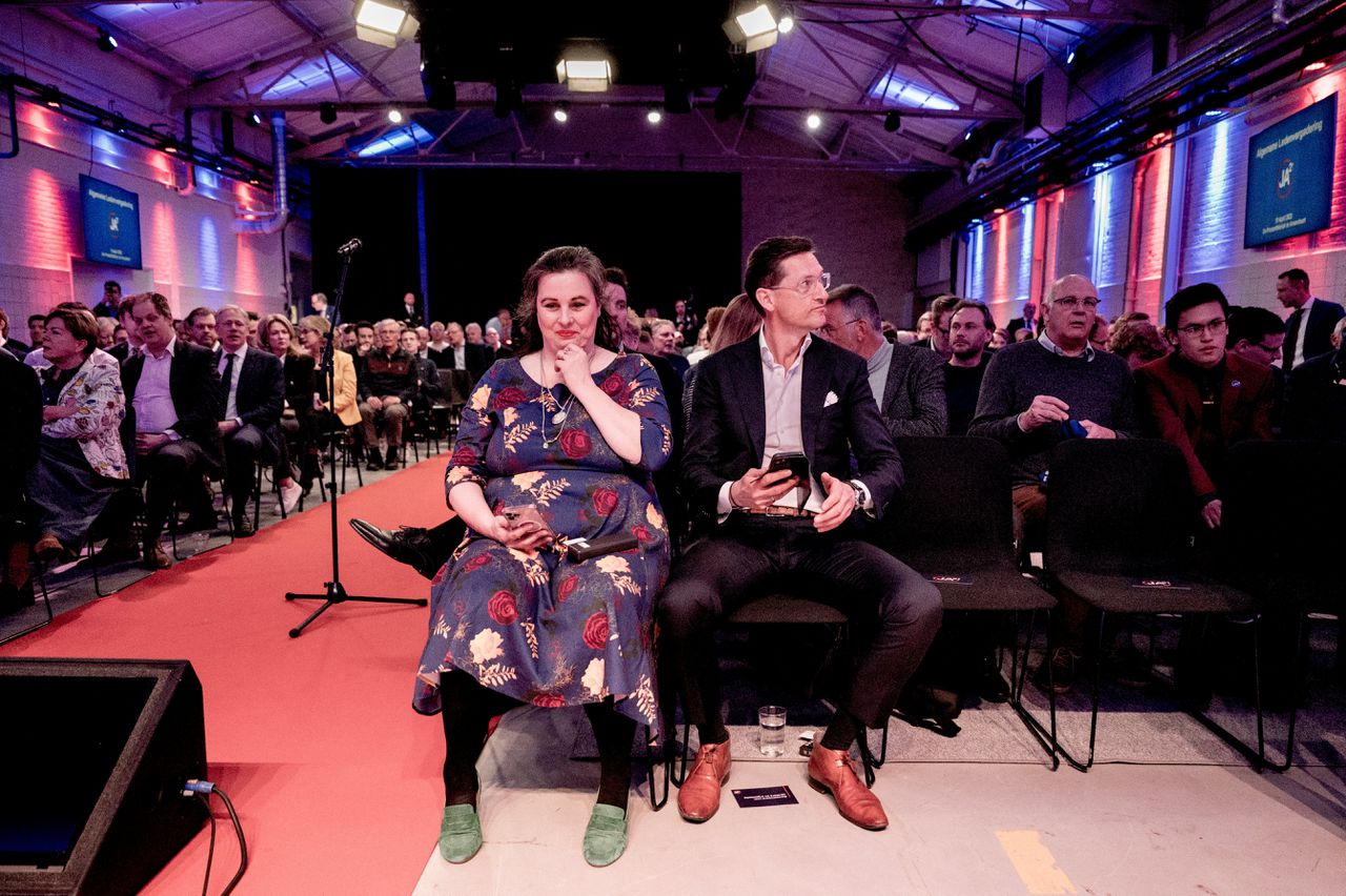 JA21-prominenten Annabel Nanninga en Joost Eerdmans tijdens het partijcongres in Amersfoort.