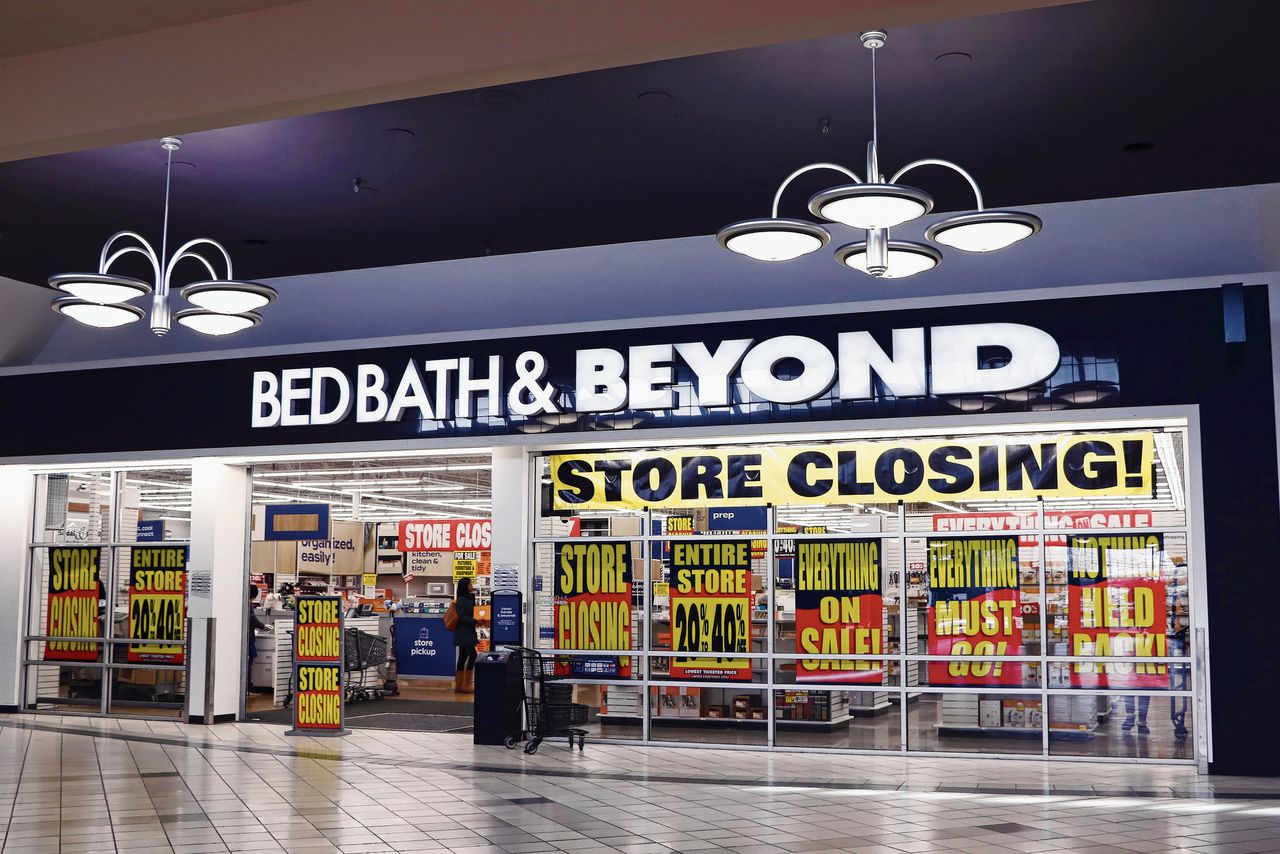 Aankondiging van sluiting van een Bed Bath & Beyond-winkel in de staat Idaho.