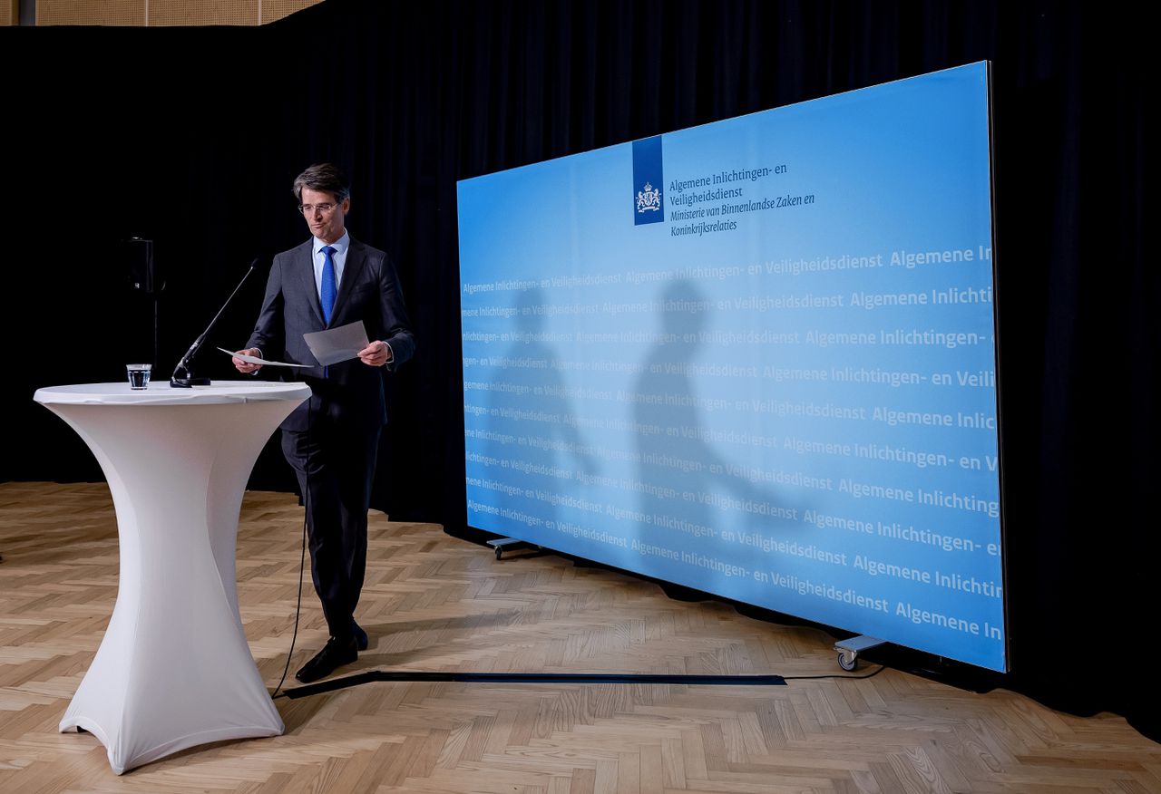 Erik Akerboom, directeur van de Algemene Inlichtingen- en Veiligheidsdienst (AIVD), bij de presentatie van het jaarverslag van zijn dienst.