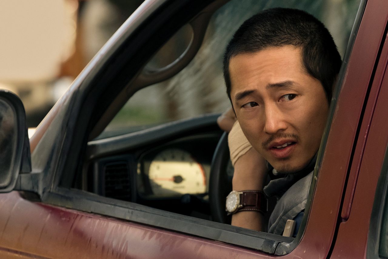 Steven Yeun als Danny Cho, een man die na een verkeersongelukje wraak wil nemen op de andere partij.