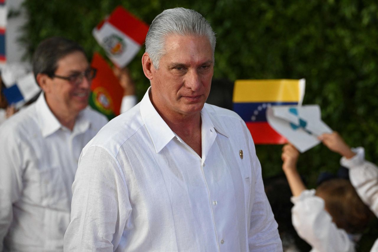 Miguel Díaz-Canel is woensdag herkozen tot president van Cuba. De komende vijf jaar mag hij zijn tweede en laatste termijn vervullen.