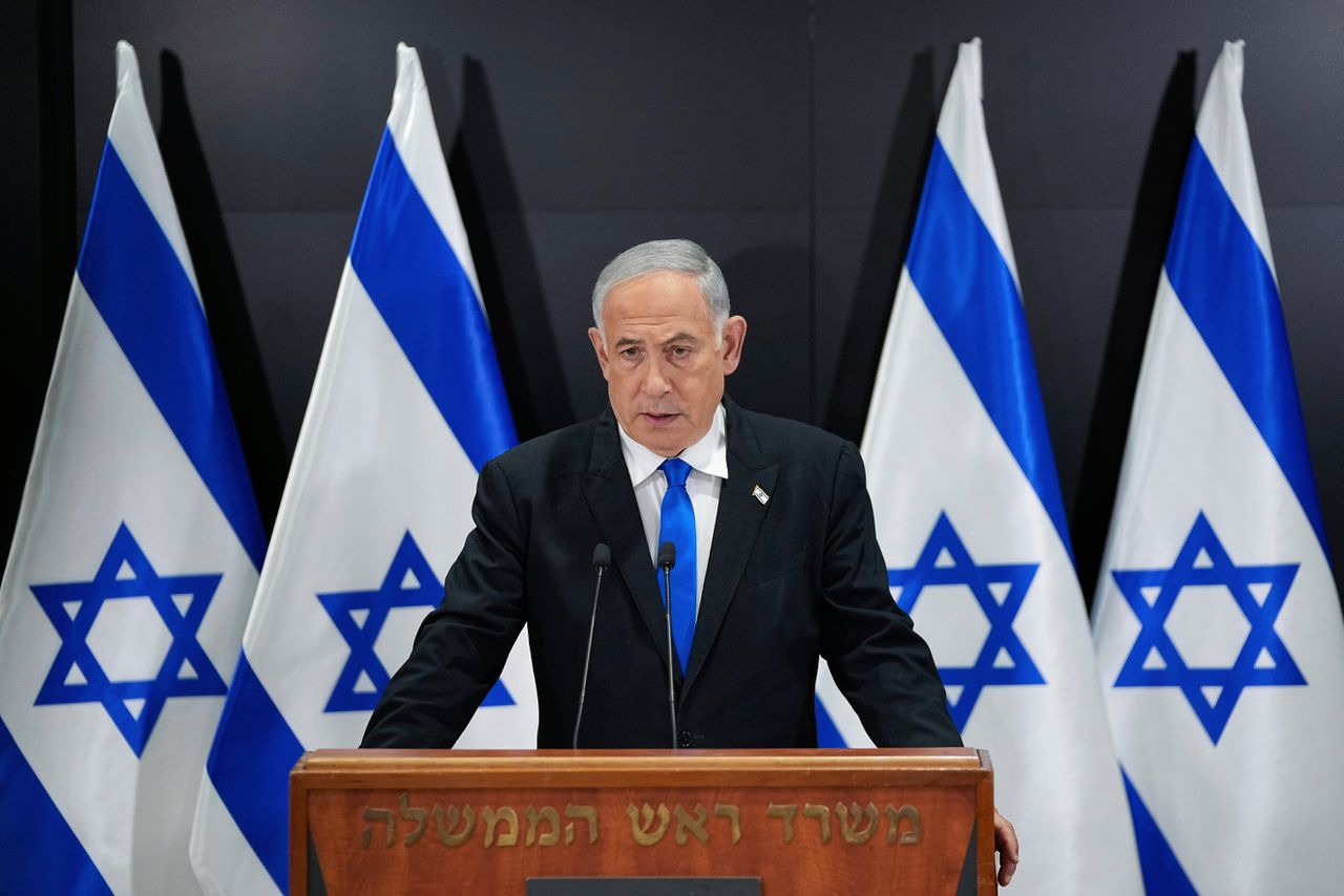 Netanyahu heeft te midden van de spanningen in Israël gezegd zijn defensieminister toch niet te ontslaan.