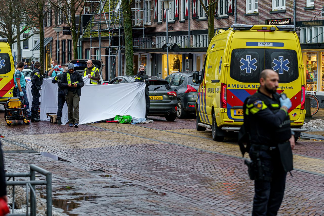 Castrillon, die actief was in het internationale drugsmilieu, werd in 2021 op klaarlichte dag doodgeschoten in het kustdorp Bergen aan Zee.